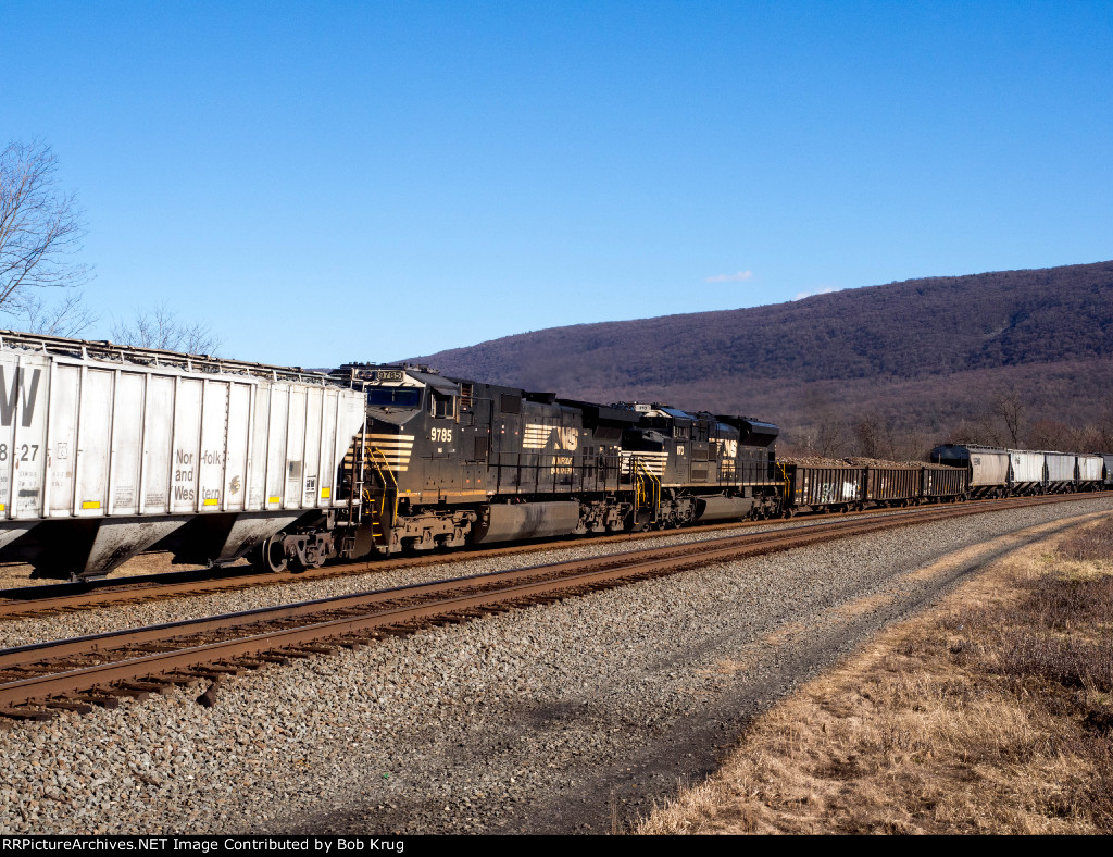 Distributed power on the westbound manifest freight